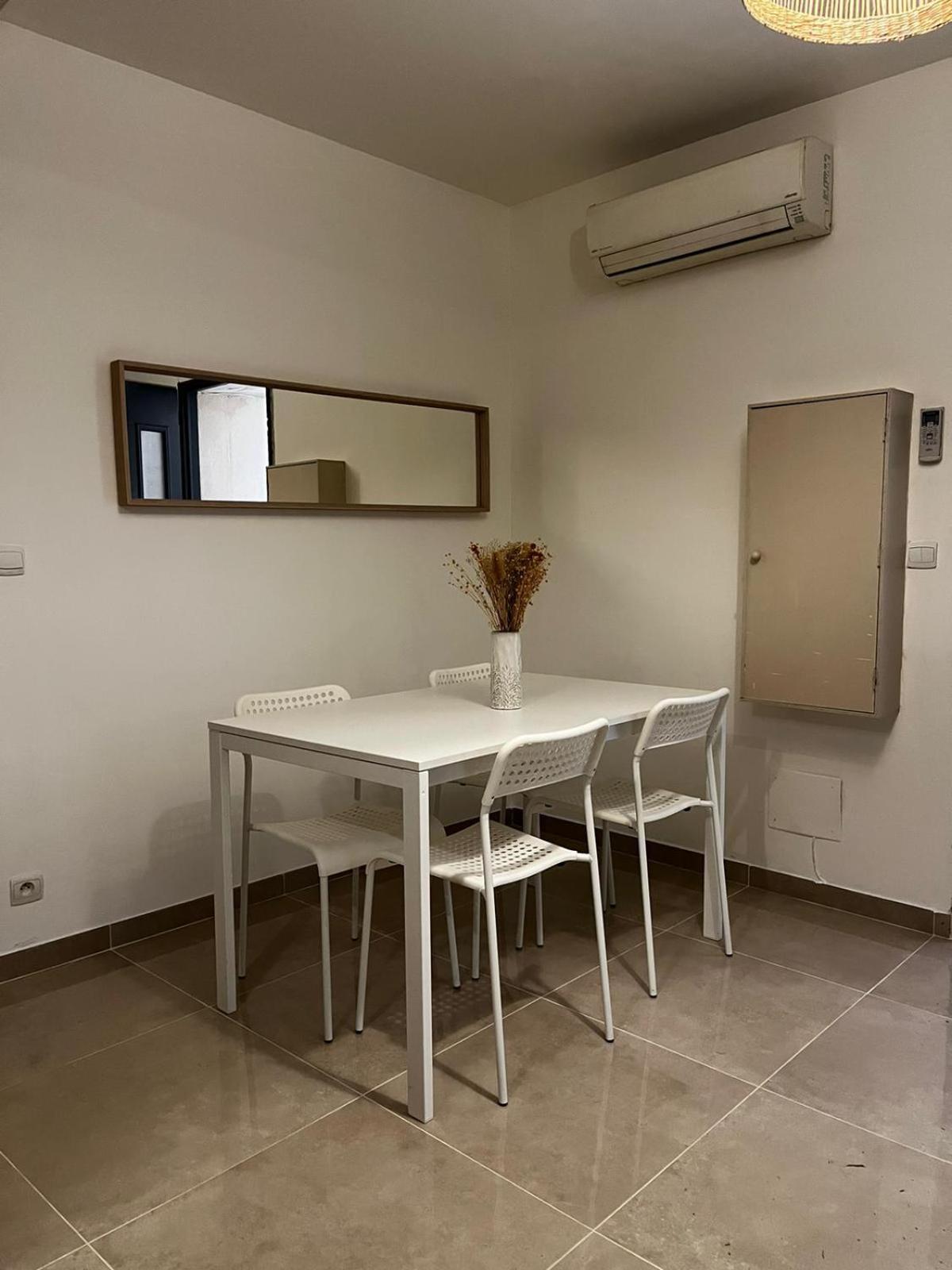 Appartement Des Carmes Nîmes Exteriér fotografie